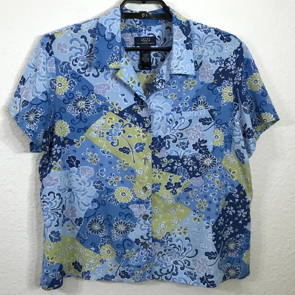 Crazy Horse Liz Claiborne Blue Hawaiian looking button down top